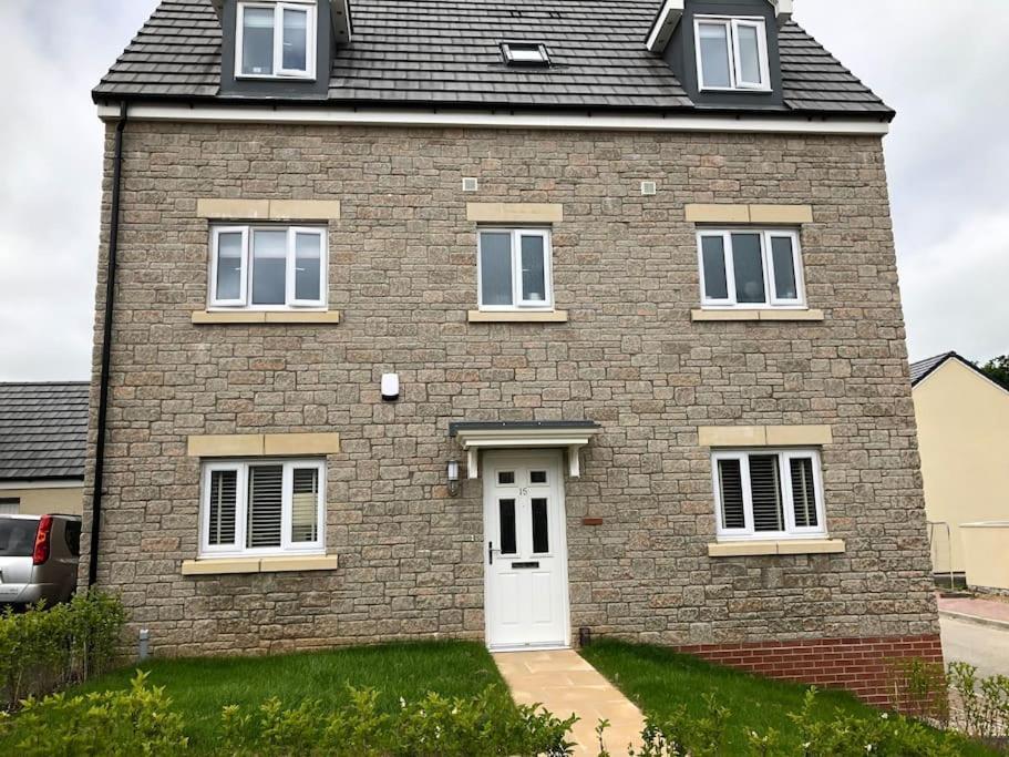 4 Bedroom Luxurious Detached Home Liskeard Eksteriør bilde